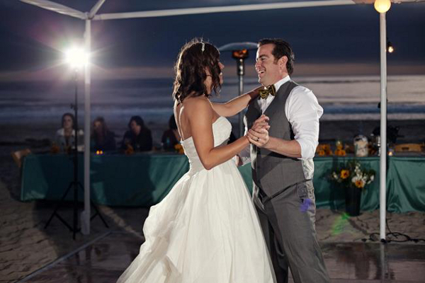 First Dance Songs 6 Perfect Tunes For A Beach Wedding The Pink Bride