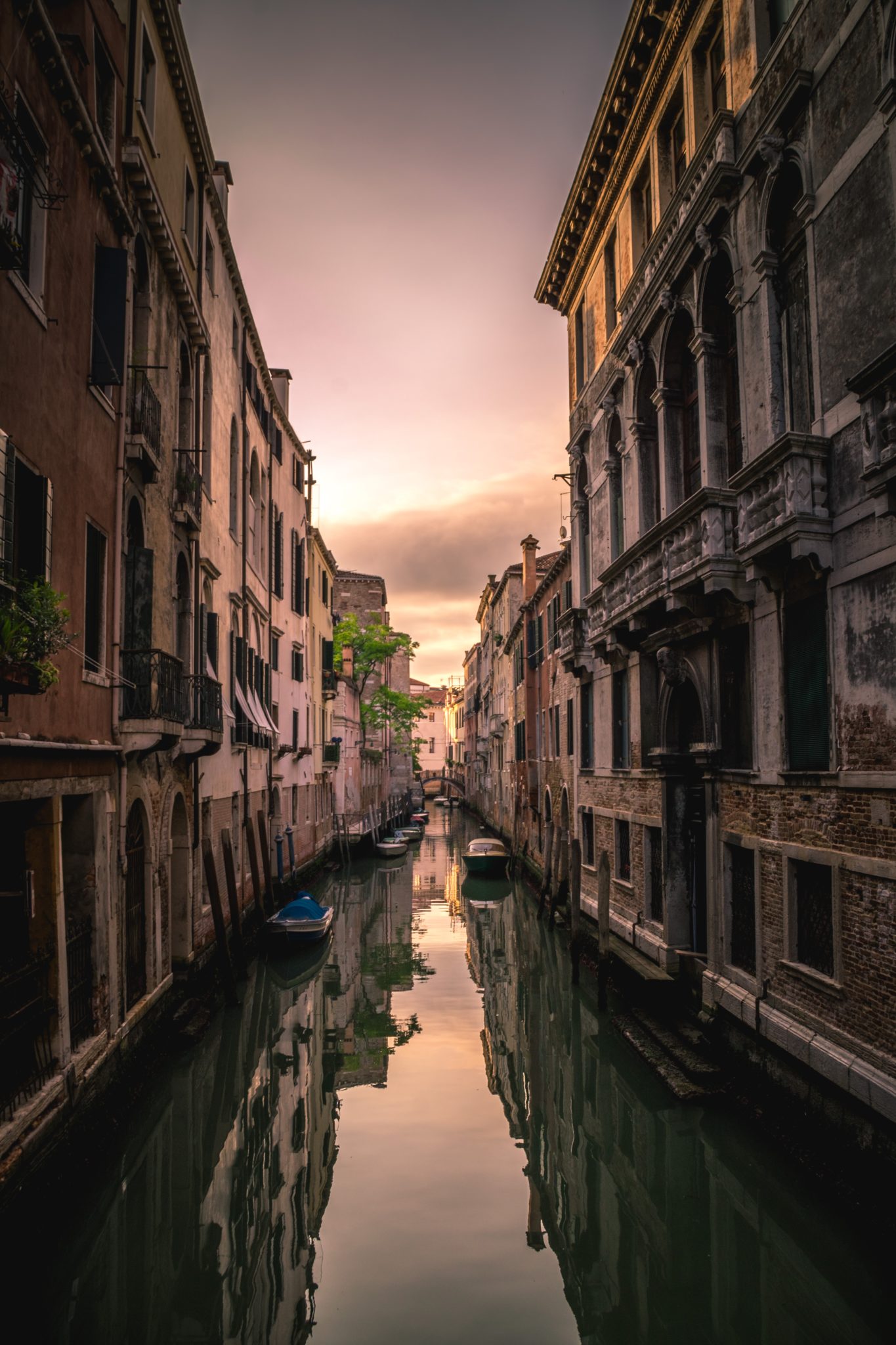 Italian canal photographed by karsten wurth | The Pink Bride® www.thepinkbride.com