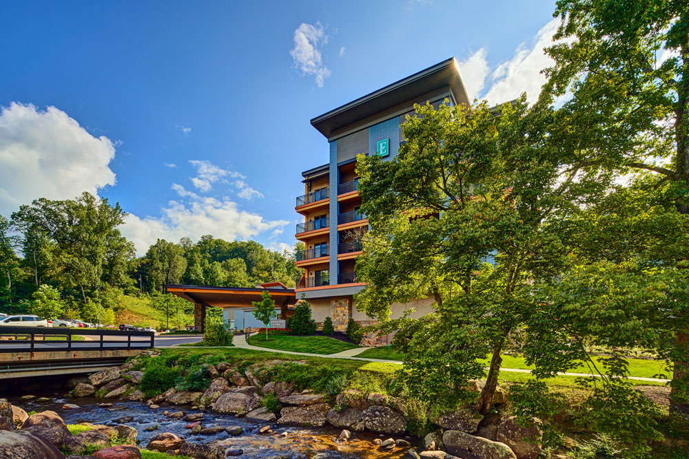 1350_02_Gatlinburg-_small